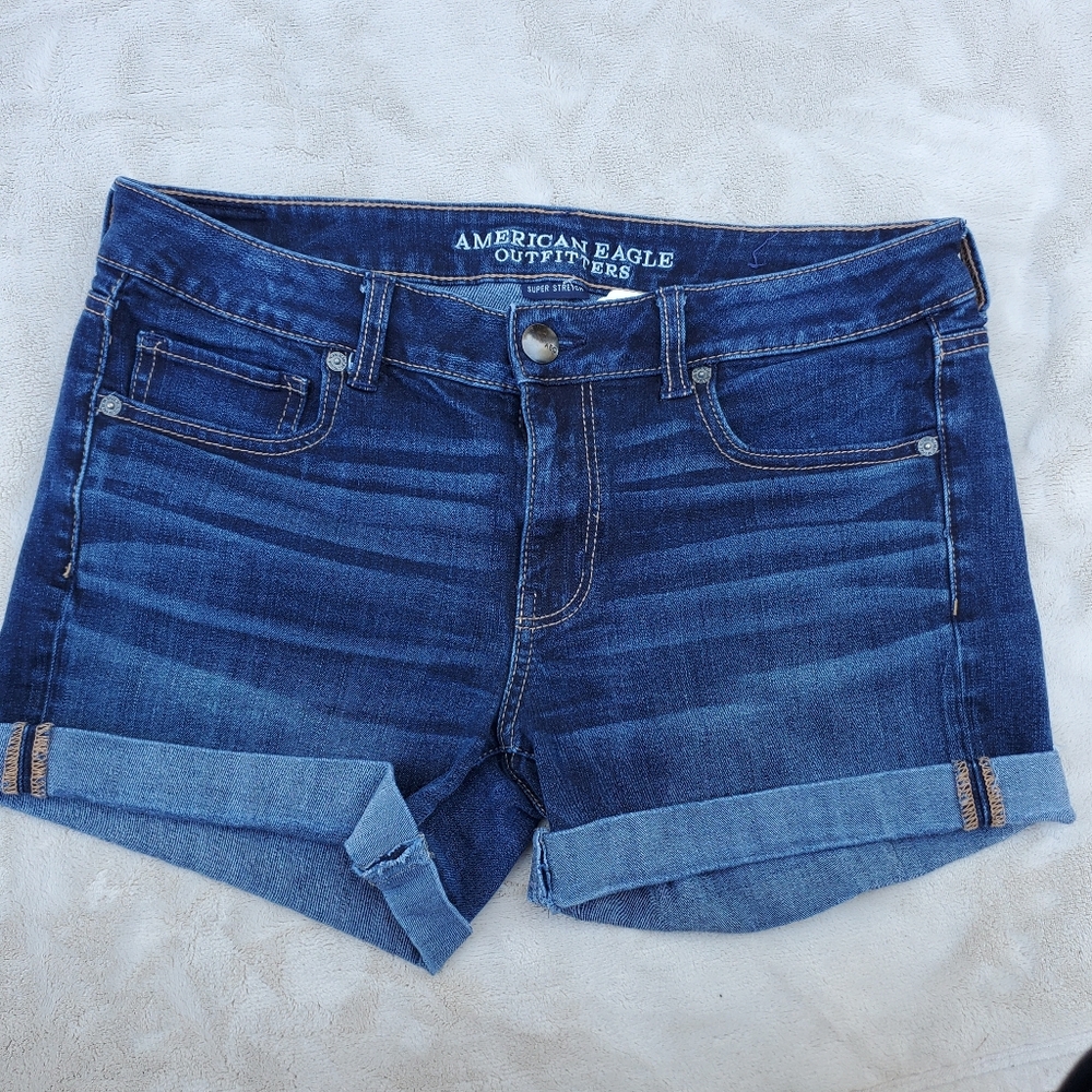 American Eagle Outfitters Women's Blue Denim Shorts